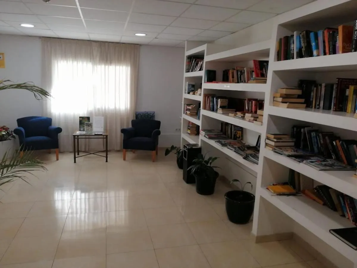פואנגירולה Central Front Line Studio & Free Parking At Hotel ספרד